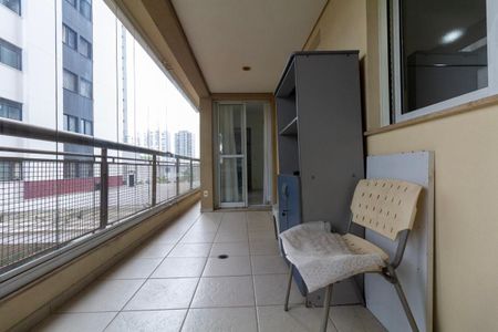 Apartamento para alugar com 100m², 2 quartos e 3 vagasVaranda
