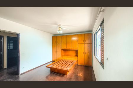 Suíte de casa à venda com 3 quartos, 145m² em Jardim Alzira, São Paulo