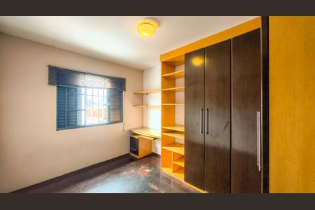 Casa à venda com 145m², 3 quartos e 3 vagasQuarto 2