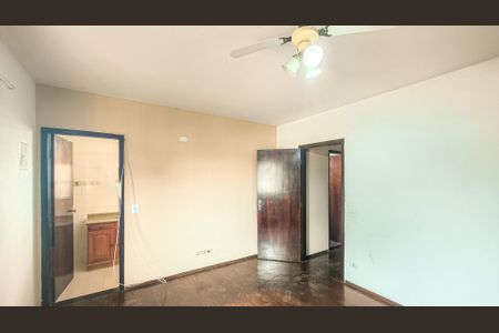 Casa à venda com 145m², 3 quartos e 3 vagasSuíte