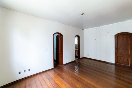 Apartamento à venda com 290m², 4 quartos e 3 vagasSuíte 2