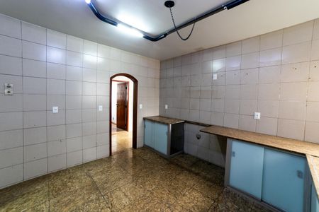 Apartamento à venda com 290m², 4 quartos e 3 vagasCozinha