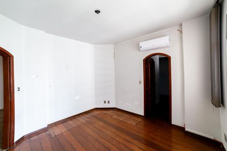 Apartamento à venda com 290m², 4 quartos e 3 vagasEscritório