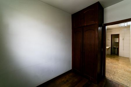 Apartamento à venda com 290m², 4 quartos e 3 vagasQuarto de Serviço 1