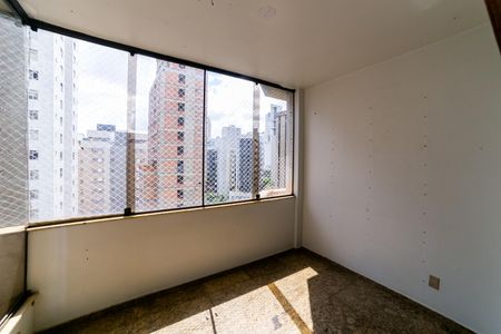 Apartamento à venda com 290m², 4 quartos e 3 vagasVaranda da Sala
