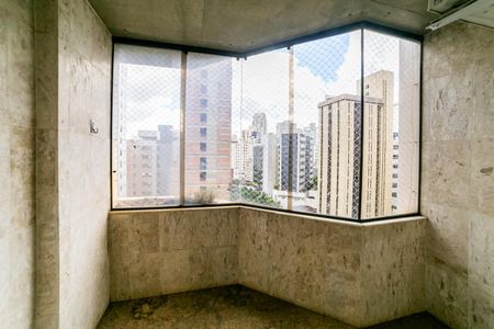 Apartamento à venda com 290m², 4 quartos e 3 vagasVaranda da Suíte 1