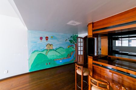 Apartamento à venda com 290m², 4 quartos e 3 vagasSala