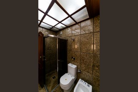 Apartamento à venda com 290m², 4 quartos e 3 vagasBanheiro da Suíte 2