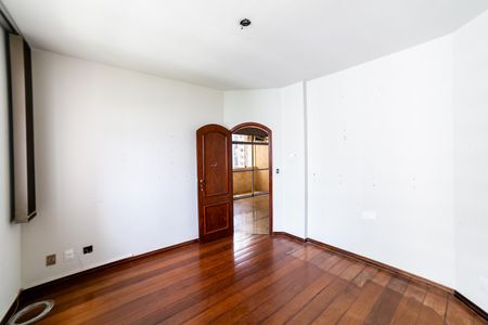 Apartamento à venda com 290m², 4 quartos e 3 vagasEscritório