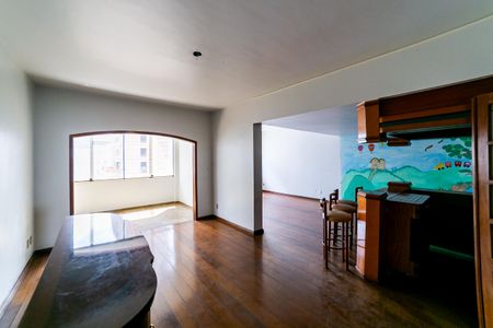 Apartamento à venda com 290m², 4 quartos e 3 vagasSala