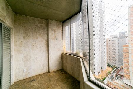 Apartamento à venda com 290m², 4 quartos e 3 vagasVaranda da Suíte 1