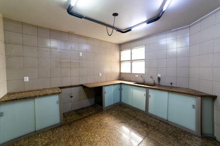 Apartamento à venda com 290m², 4 quartos e 3 vagasCozinha