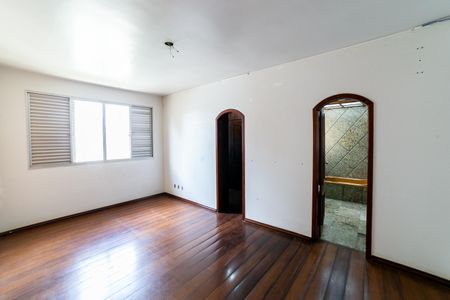 Apartamento à venda com 290m², 4 quartos e 3 vagasSuíte 2