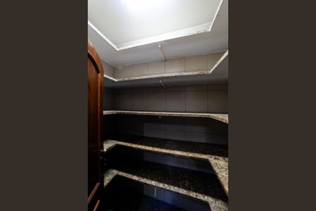 Apartamento à venda com 290m², 4 quartos e 3 vagasDespensa