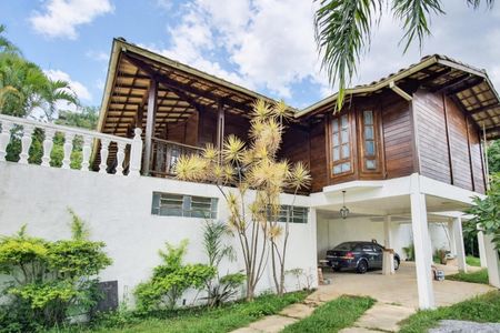 Casa à venda com 2600m², 3 quartos e 2 vagasFoto 19
