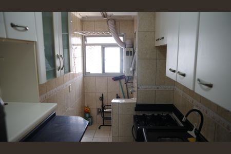 Apartamento à venda com 56m², 2 quartos e 2 vagasCozinha - Armários