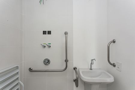 Banheiro de kitnet/studio à venda com 1 quarto, 26m² em Penha de França, São Paulo