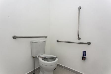 Studio à venda com 26m², 1 quarto e sem vaga Studio à venda com 26m², 1 quarto e sem vagaBanheiro