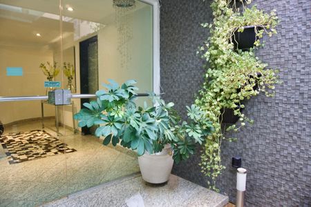 Apartamento para alugar com 123m², 4 quartos e 3 vagas Apartamento para alugar com 123m², 4 quartos e 3 vagasEntrada