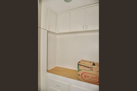 Apartamento para alugar com 123m², 4 quartos e 3 vagas Apartamento para alugar com 123m², 4 quartos e 3 vagasQuarto de Serviço