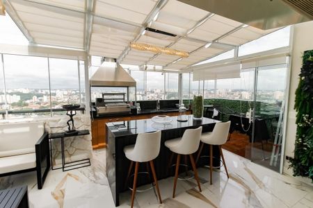 Apartamento à venda com 170m², 2 quartos e 3 vagasEspaço Gourmet - cobertura