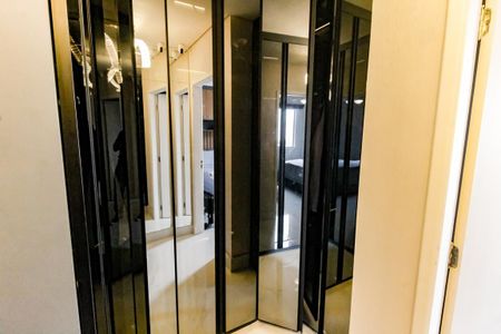 Apartamento à venda com 170m², 2 quartos e 3 vagasCloset do quarto