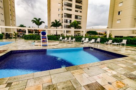 Apartamento à venda com 170m², 2 quartos e 3 vagasÁrea comum - Piscina