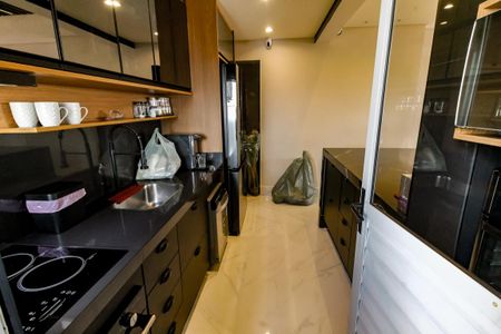 Apartamento à venda com 170m², 2 quartos e 3 vagasCozinha - Armários