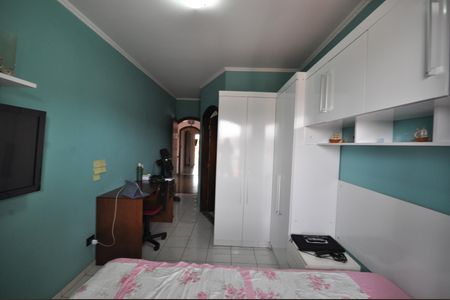 Casa à venda com 405m², 3 quartos e 7 vagasSuíte 2