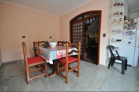 Casa à venda com 405m², 3 quartos e 7 vagasCopa