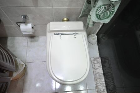 Casa à venda com 405m², 3 quartos e 7 vagasBanheiro da Suíte 3