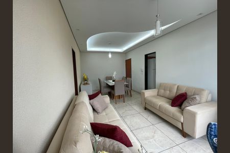 Apartamento à venda com 121m², 3 quartos e 1 vagaSala