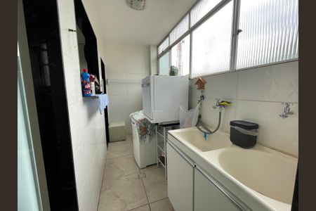 Apartamento à venda com 121m², 3 quartos e 1 vagaÁrea de Serviço