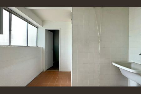 Apartamento à venda com 111m², 2 quartos e 1 vagaÁrea de Serviço