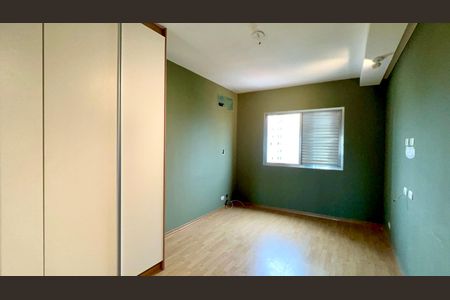 Apartamento à venda com 111m², 2 quartos e 1 vagaQuarto 1