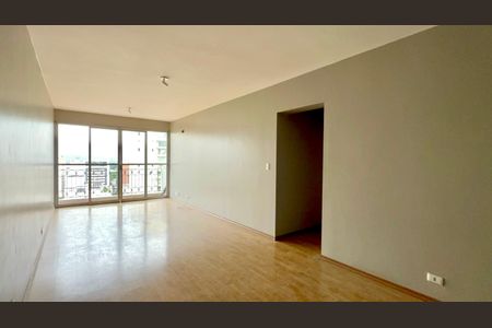 Apartamento à venda com 111m², 2 quartos e 1 vagaSala