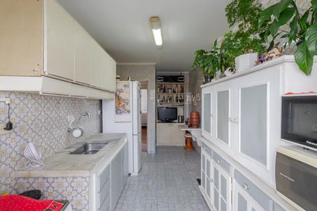 Apartamento à venda com 63m², 2 quartos e 1 vagaCozinha