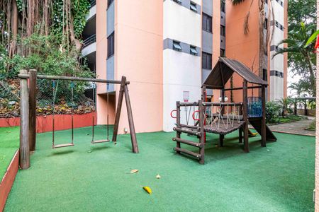 Apartamento à venda com 93m², 3 quartos e 2 vagasÁrea comum - Playground