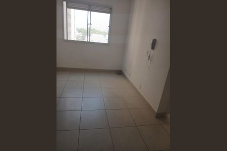 Apartamento para alugar com 33m², 2 quartos e sem vaga