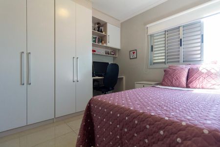 Apartamento à venda com 77m², 3 quartos e 2 vagasQuarto 1