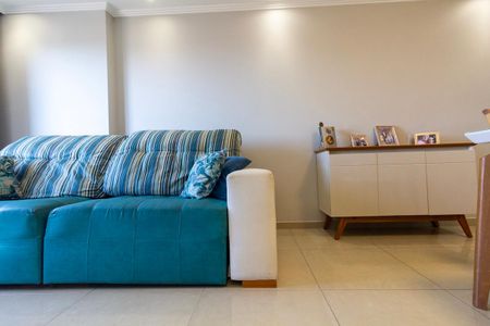 Apartamento à venda com 77m², 3 quartos e 2 vagasSala