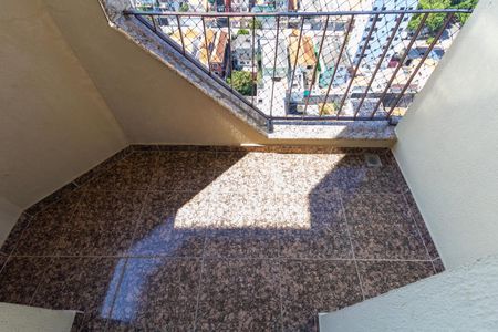 Apartamento à venda com 77m², 3 quartos e 2 vagasVaranda