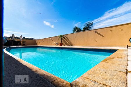 Apartamento à venda com 77m², 3 quartos e 2 vagasÁrea comum - Piscina