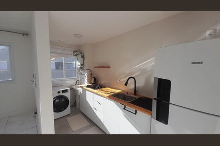 Cozinha de apartamento à venda com 2 quartos, 48m² em Estância Velha, Canoas