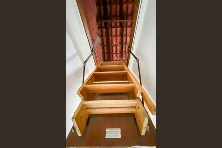 Casa à venda com 135m², 3 quartos e 3 vagasSótão 