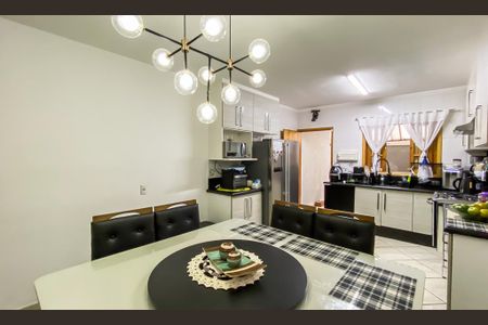 Casa à venda com 135m², 3 quartos e 3 vagasCozinha 
