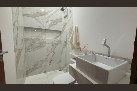 Casa de condomínio à venda com 72m², 2 quartos e 1 vagaBanheiro