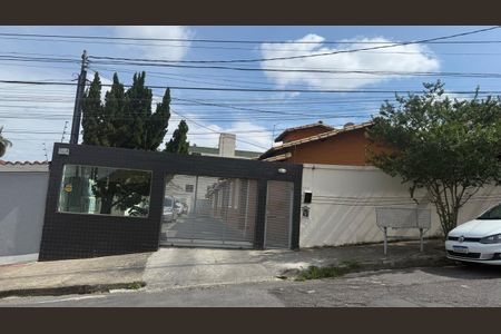 Casa de condomínio à venda com 72m², 2 quartos e 1 vagaFachada