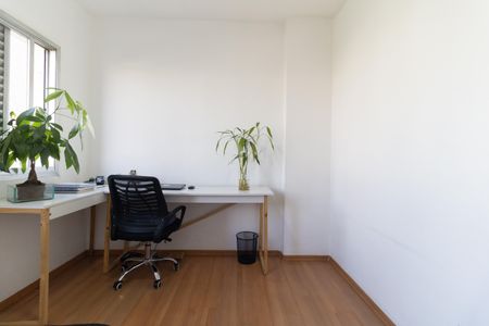 Apartamento à venda com 91m², 3 quartos e 1 vagaQuarto 2