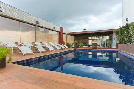 Apartamento à venda com 920m², 6 quartos e 4 vagasÁrea comum - Piscina